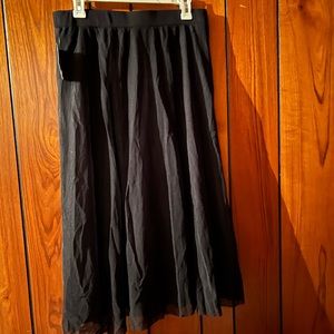 Alfani mesh skirt deep black. Sz. Large